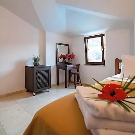 Hotell Turay 3*